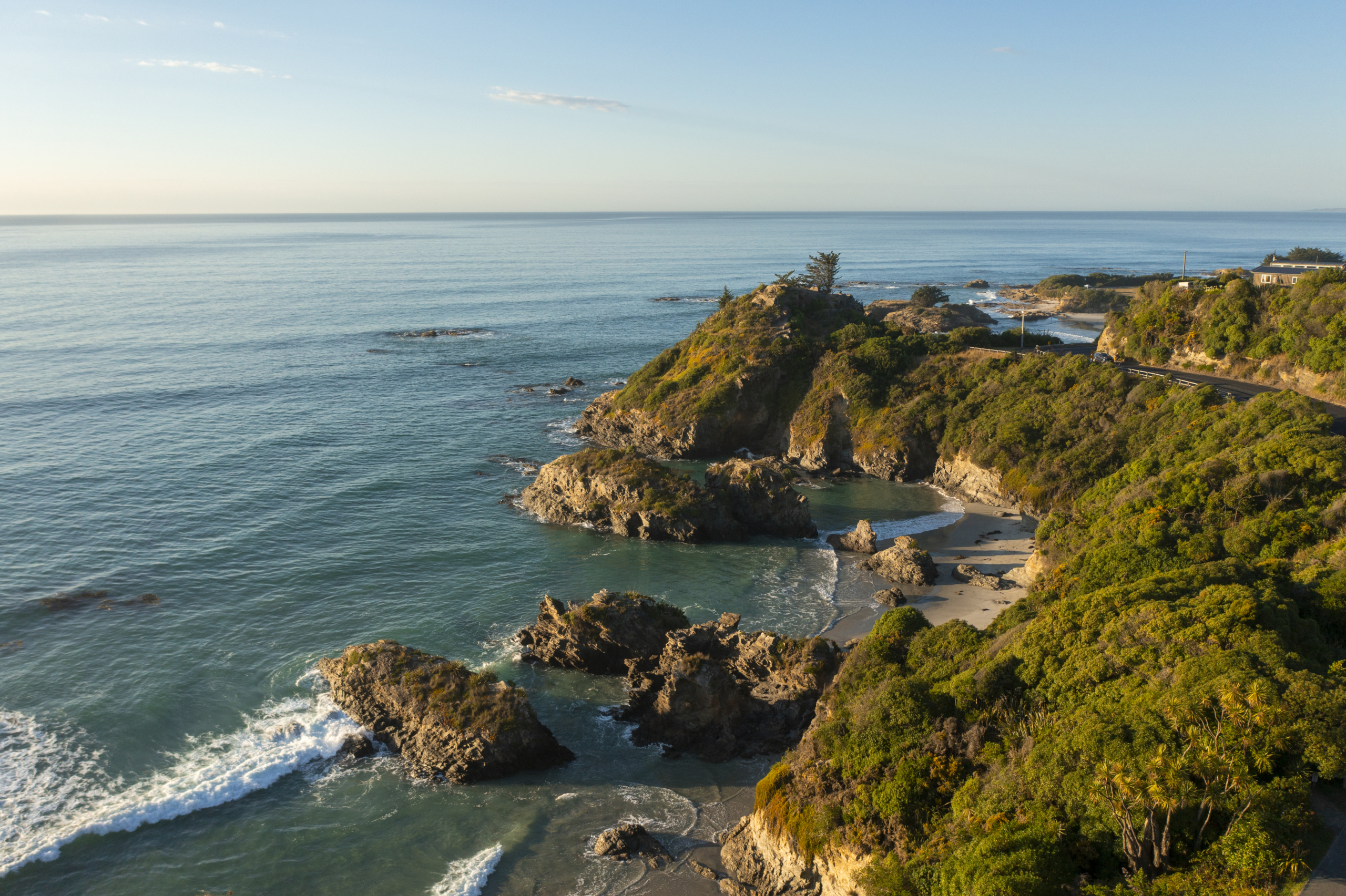 587798-scenic_sunriseoceanviewbeach_001_dunedinnz