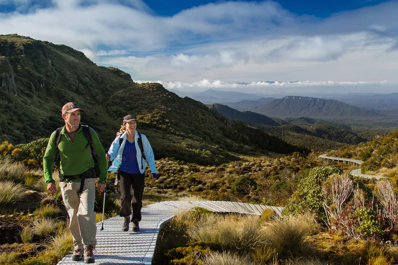 447832-hump-ridge-track-southland-new-zealand-credit-pink-penguin-studio-15-web-optimised-1280px-webp