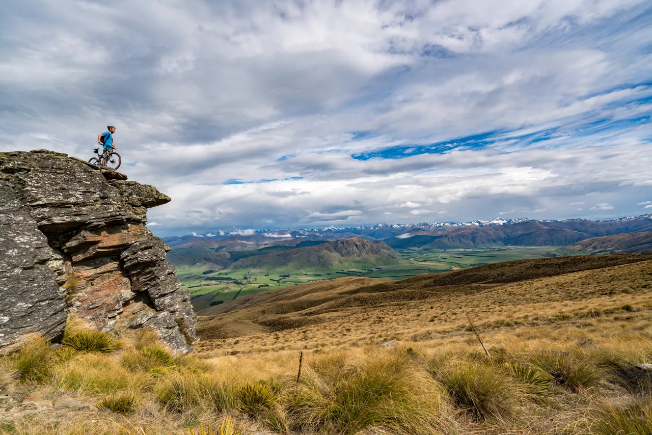 449238-welcome-rock-trails-southland-new-zealand-credit-videocopter-22-web-optimised-1280px-webp