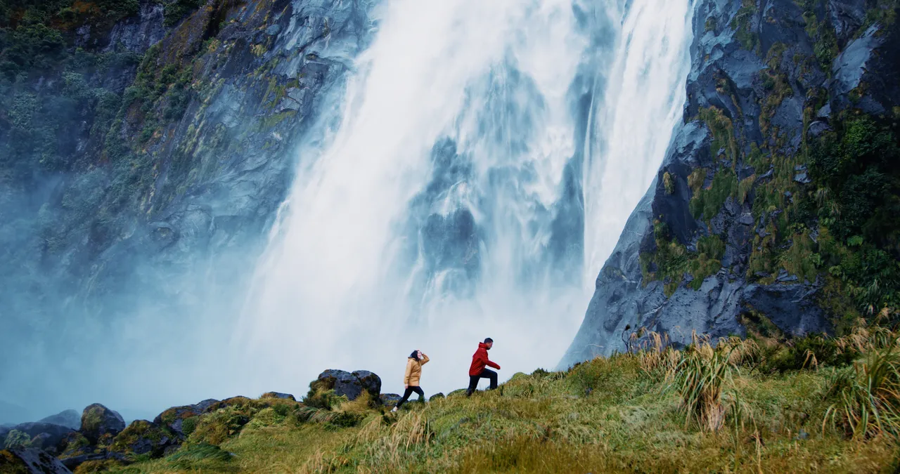 455570-lady-bowen-falls-milford-sound-southland-new-zealand-credit-great-south-2-web-optimised-1280px-webp
